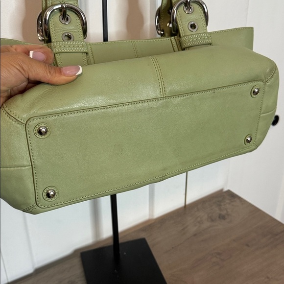 Vintage Coach Light Olive Avocado Green Soho Hamptons Shoulder Bag f13732 - Picture 7 of 7